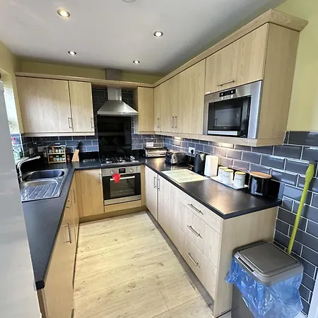 Greenwich - Part Of The The Bay Filey Village With Pool, Gym And Direct Access, Pub, Restaurant, Tennis And Meadows Walks *