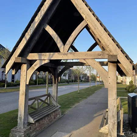 Greenwich - Part Of The The Bay Filey Village With Pool, Gym And Direct Access, Pub, Restaurant, Tennis And Meadows Walks *